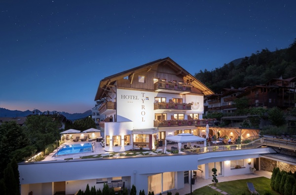 Hotel Tyrol*** - Hotel Tyrol By Night 03 03 01 02 002